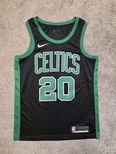 Adidas Mens Medium Size 44